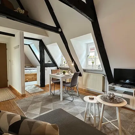 Wohnen Auf Der Historischen Stadtmauer Im Herzen Von Detmold Room photo