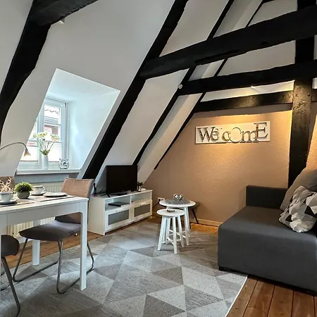 Wohnen Auf Der Historischen Stadtmauer Im Herzen Von Detmold Room photo